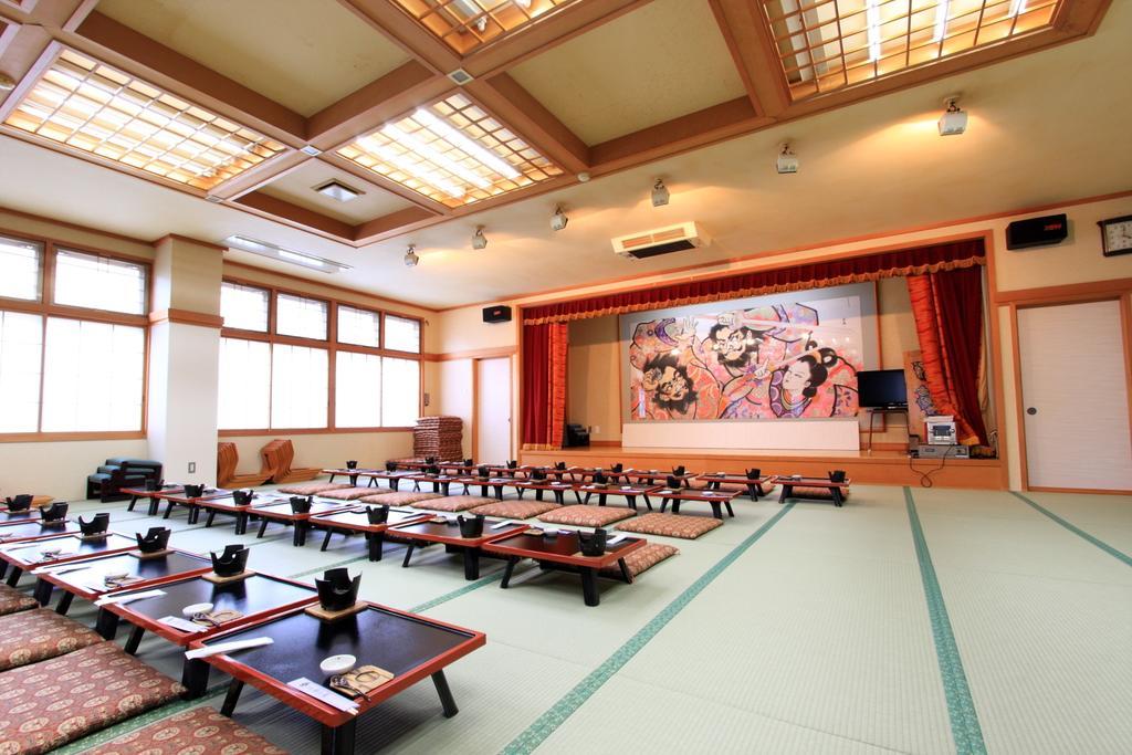 Отель Yanagi No Yu Аомори Экстерьер фото